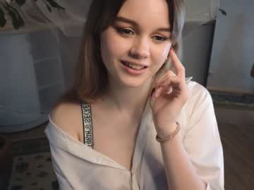 girl
        lornabyfield cam image #3521082