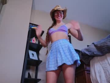 girl
        chroniclove cam image #6541097
