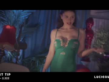 girl
        lucieoude_ cam image #1003606
