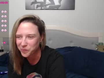 girl
        bluexstacey cam image #1862913