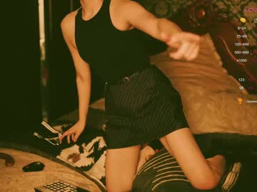 girl
        j_o_a_n cam image #4709451
