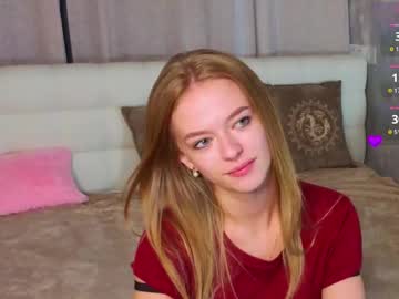 girl
        philippagales cam image #6895476