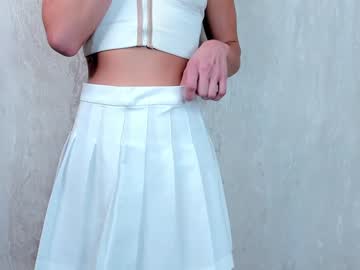 girl
        foxy_jennifer cam image #2748047