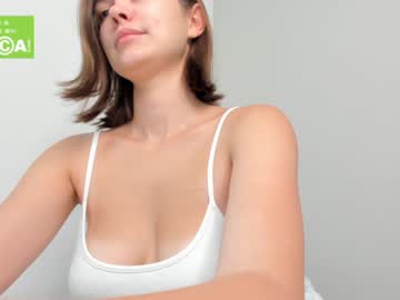 girl
        coy_t66nager cam image #5457168