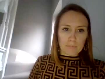 girl
        eatmypie69 cam image #2818667