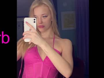 girl
        janeblake_18 cam image #1305779