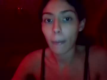 girl
        lexysexy_ cam image #1401241