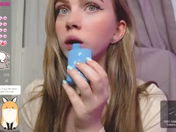 girl
        small_blondee cam image #196596