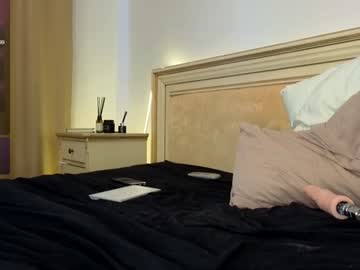 girl
        katia_kisa__ cam image #4849177