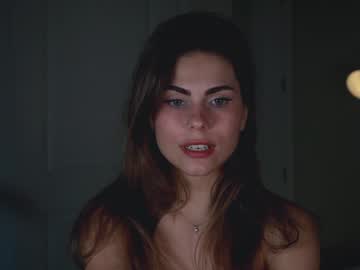 girl
        _za_ra cam image #4271034