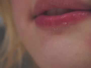 girl
        little_anitta cam image #6812103