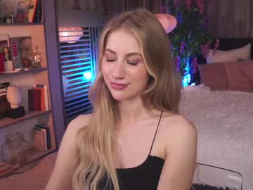 girl
        _icecrystal cam image #5137033