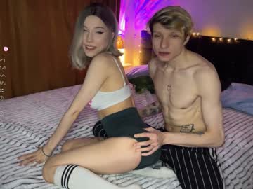 couple
        wendy_shyfox cam image #3030932