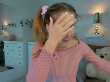 girl
        lila_kik cam image #985