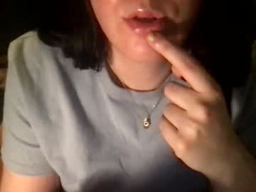 girl
        420fairy666 cam image #3957971