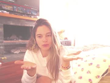 girl
        kendalltyler cam image #4988266