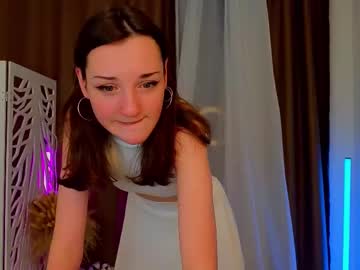girl
        nikol0ll cam image #6276344