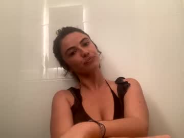 girl
        pinkbarbiedxll cam image #3927841