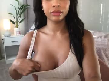 girl
        misslady30 cam image #1693797