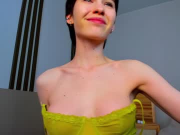 girl
        helenblash cam image #1688602