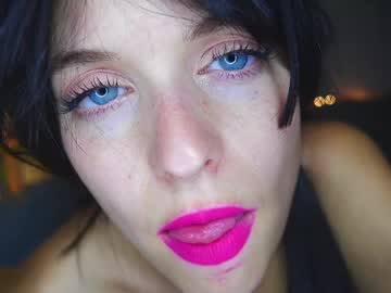 girl
        angelika_rouge cam image #4988314