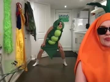 girl
        littlesugarpea cam image #2425655