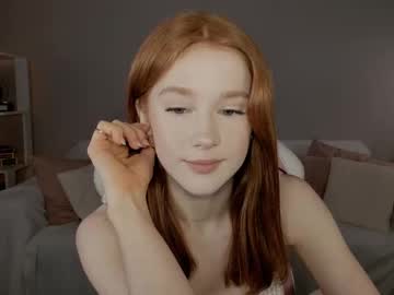 girl
        leahsthetics cam image #6120524