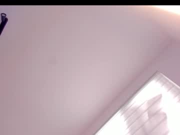girl
        itsbellax cam image #6401024