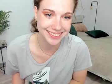girl
        jul_jul_jul cam image #2027320
