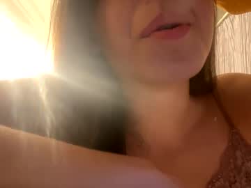 girl
        straightoutthetrailer cam image #5062161