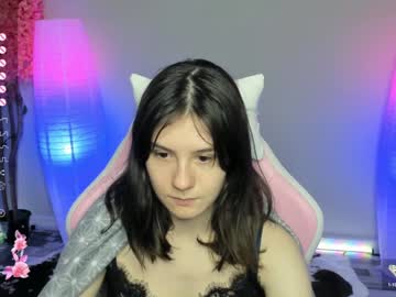 girl
        raiden_maid cam image #4971671