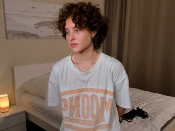 girl
        georginabumforda cam image #6598860