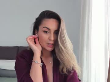 girl
        epicfu cam image #1532270
