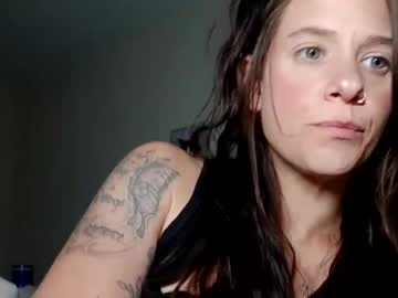 girl
        missdizzydes cam image #4410493