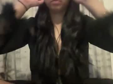 girl
        itspinky421 cam image #2052396