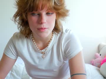 girl
        sisypheanlove cam image #1144127