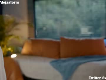 girl
        alejastorm cam image #3287747