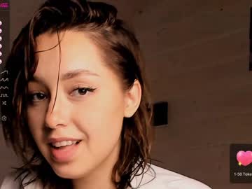 girl
        darling_kira cam image #107658