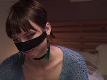 girl
        chaturbatable cam image #385086