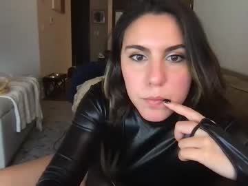 girl
        rachelmerq cam image #2596396