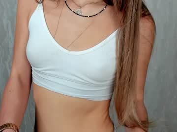 girl
        foxy_jennifer cam image #2740691