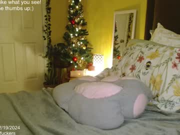 girl
        skybella_ cam image #5722916