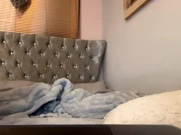 girl
        itsmelolax cam image #5531828