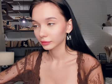 girl
        riskyproject cam image #5742394