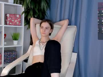 girl
        maydaheathman cam image #4002247