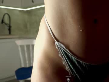 girl
        blissdilley cam image #6608119