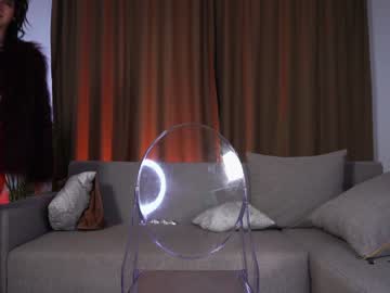 girl
        zoey_stonerr cam image #1395028