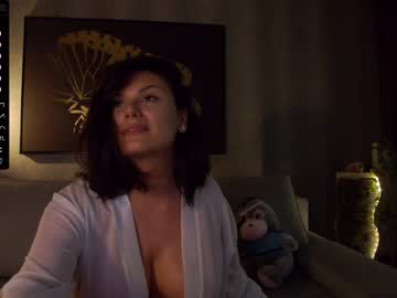 girl
        karrin cam image #2062031