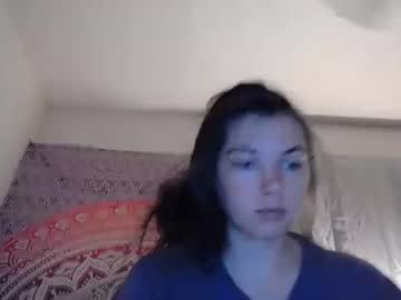 girl
        sexyann869 cam image #3198692