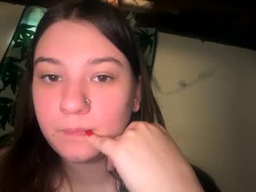 girl
        queenhaven23 cam image #5608967